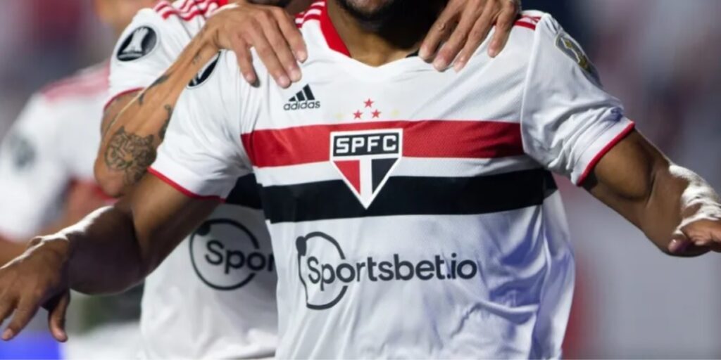 Com Sportsbet.io e Superbet, São Paulo disputará Supercopa Rei com duas marcas de apostas na camisa