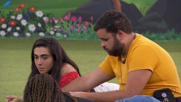 Giovanna fala de Lucas Henrique no BBB 24: 'Está sabonetando o tempo todo, é um arregão'