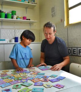 Prefeitura de Campo Grande abre processo seletivo para assistente de educação infantil