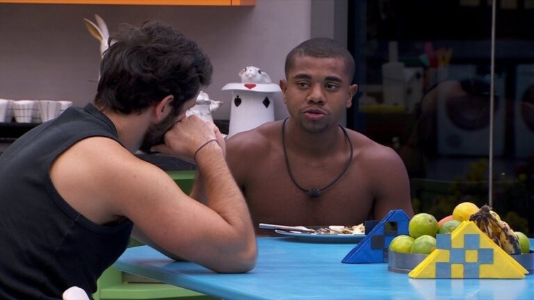 Davi tranquiliza Matteus e avalia adversários no BBB 24: 'Os três são grandes jogadores'