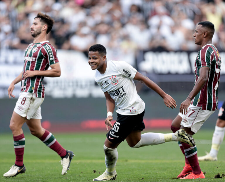 Globo alcança 38% de participação em SP com vitória do Corinthians sobre Fluminense