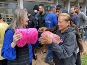 Ações do Seas e entrega de agasalhos e cobertores pelo FAC marcam primeiro final de semana de frio na Capital