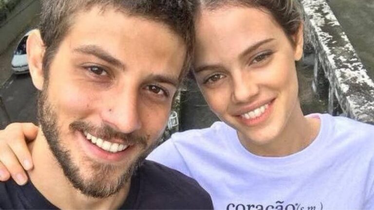 Chay Suede e Laura Neiva anunciam chegada do terceiro filho