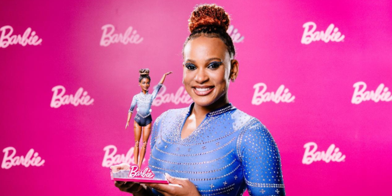 Medalhista Rebeca Andrade ganha versão Barbie em coleção “Mulheres Inspiradoras”