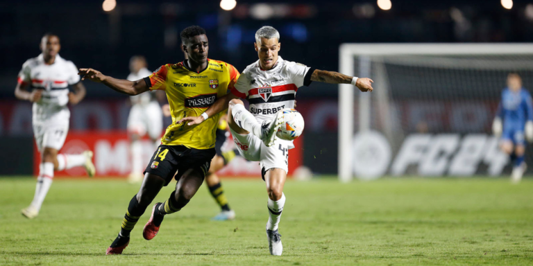 New Balance fará ação em jogo do São Paulo na Copa do Brasil para destacar uma nova cor