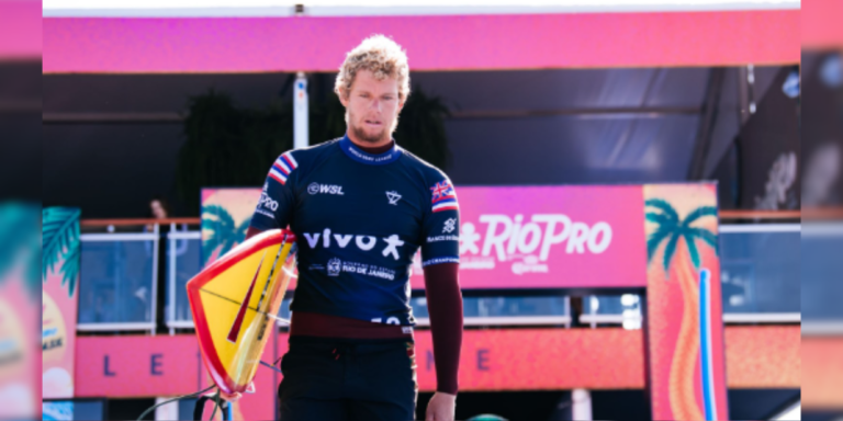 WSL firma acordo com marca do surfista John John Florence, bicampeão mundial 