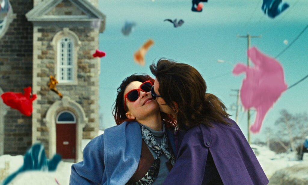 7 filmes de romance LGBTQIA+ com final feliz para assistir no streaming