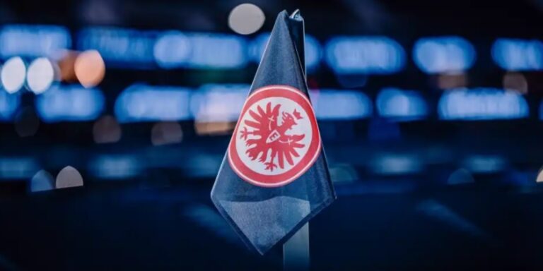 Após 11 anos, Eintracht Frankfurt trocará Nike pela Adidas a partir de 2025/2026