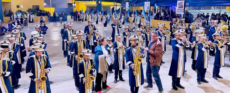 Banda Municipal de Porto Murtinho homenageia Chrystian e emociona público