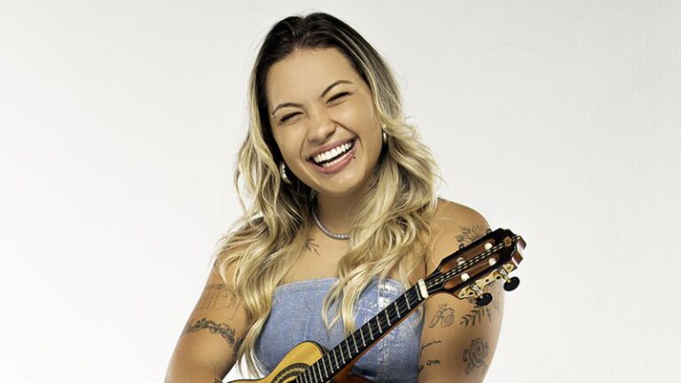 Cantora Gica desabafa sobre machismo no pagode e revela inspirações: 'Já vivi muita coisa'