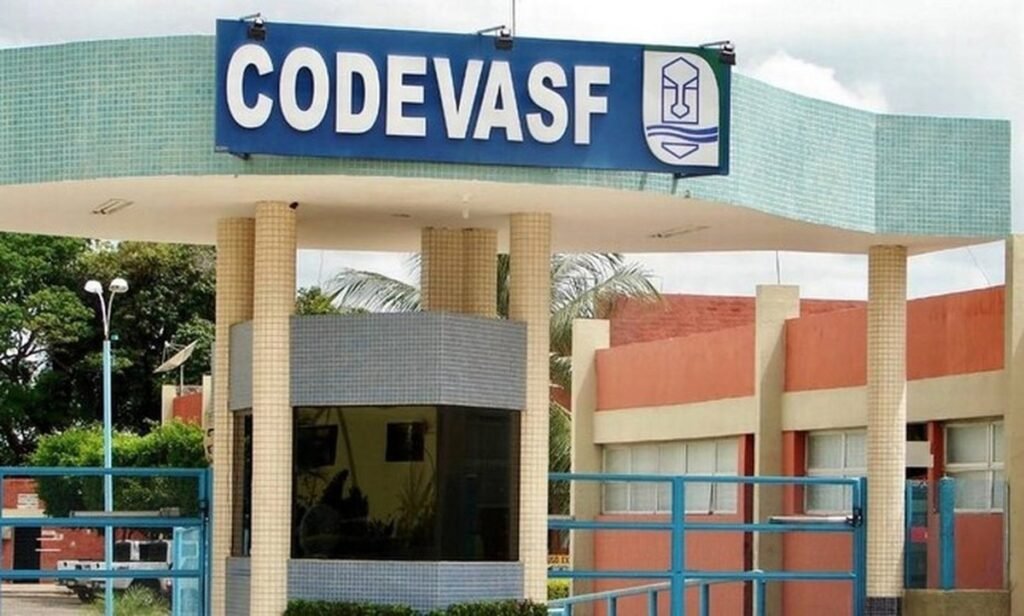 Codevasf retifica concurso público para 61 vagas