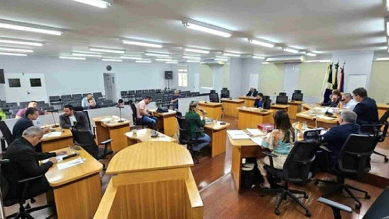 Com calor e queimadas em Corumbá, Câmara pede climatização em salas de aula rurais