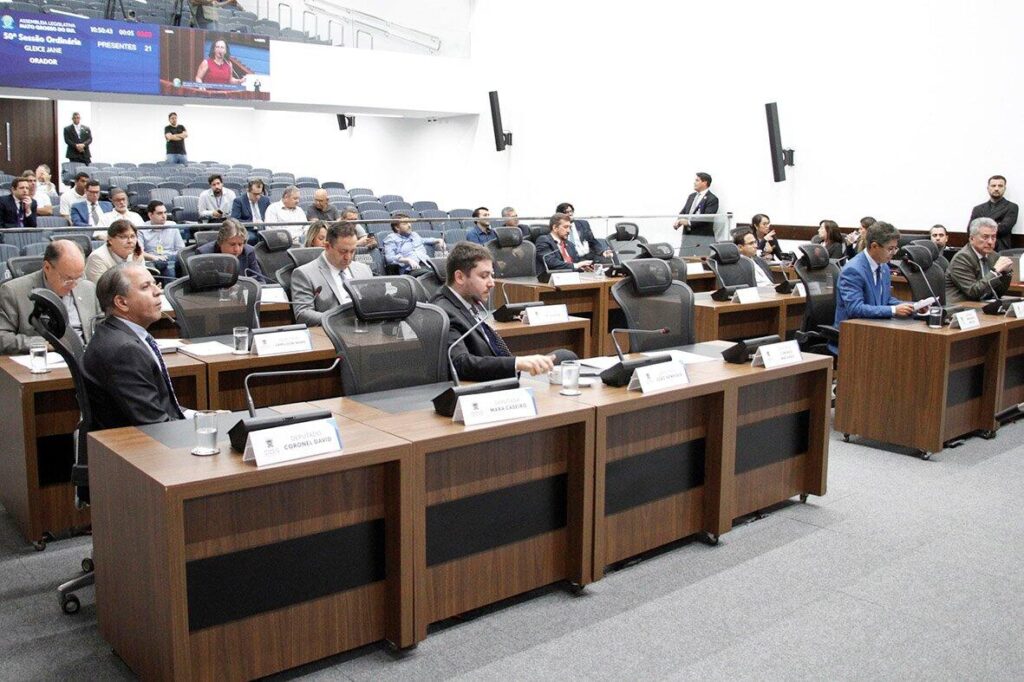 Deputados de MS aprovam e projeto que obriga planos a cobrirem parto de urgência seguirá à sanção