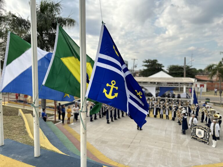 Desfile Civil Alusivo aos 112 Anos de Porto Murtinho