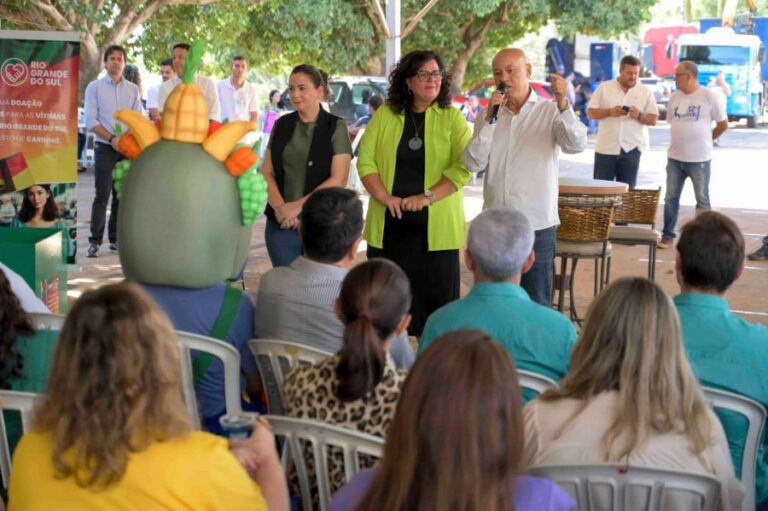 Drive Thru da Reciclagem mobiliza população para descarte correto de resíduos, educação ambiental e atendimento social