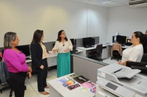 Em visita à CMB de Campo Grande, deputada e procuradora da mulher no RJ manifesta interesse em inspirar estado a adotar modelo de atendimento