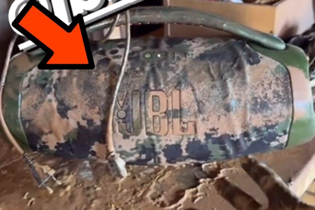 JBL Boombox 3 'sobrevive' após 25 dias submersa nas chuvas do RS; assista