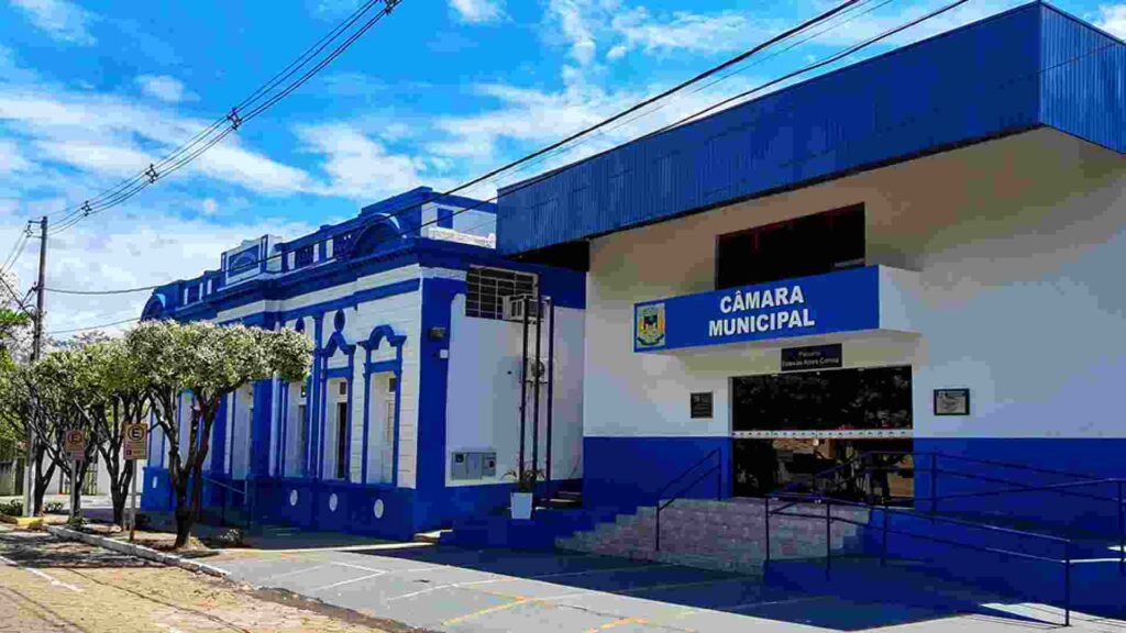 Justiça reconhece vaga partidária e determina nomeação de suplente na Câmara de Aquidauana