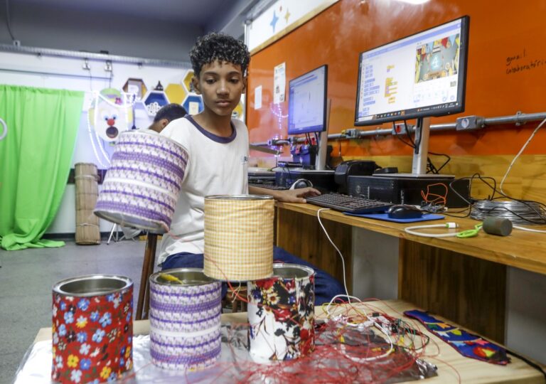 Mistura de ciência, tecnologia, engenharia, artes e matemática: prefeitura entrega nesta quinta-feira o 200º Ginásio Educacional Tecnológico