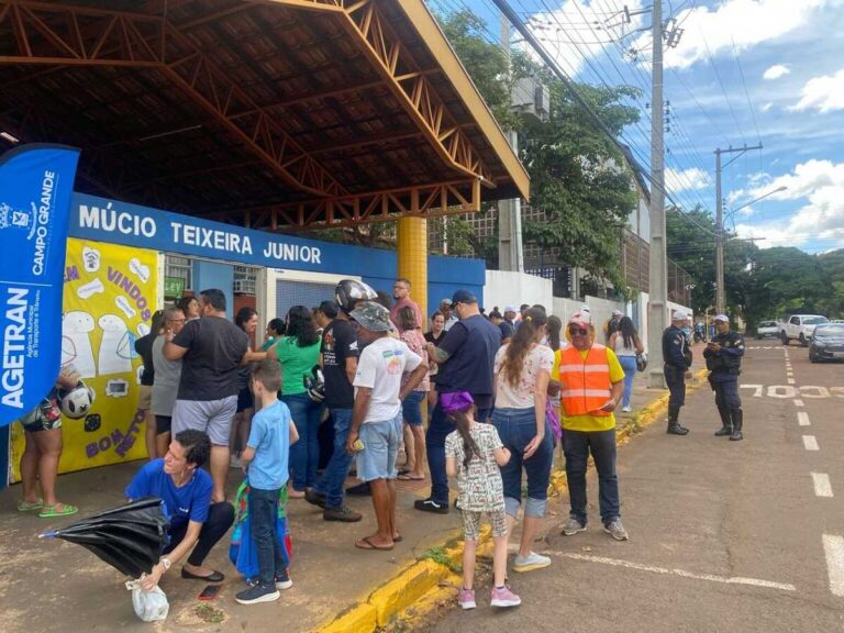 Prefeitura convoca professores aprovados em concurso em Campo Grande