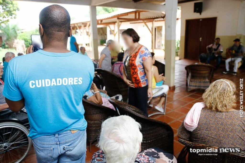 Projeto quer prioridade para pais e cuidadores de pessoas com deficiência na Saúde de MS