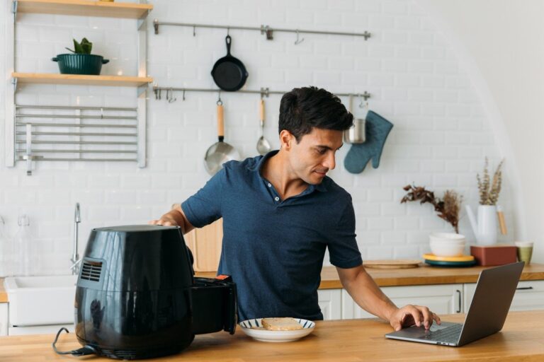 Air fryer em promoção no Amazon Prime Day: 8 opções com desconto até 38%