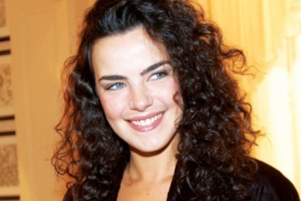 Ana Paula Arósio completa 49 anos e segue afastada da TV: relembre momentos marcantes da atriz