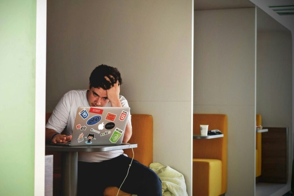 Caiu em um golpe na internet? 7 coisas que você precisa fazer imediatamente