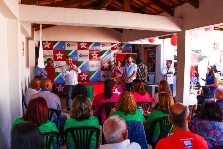 Com ausência dos candidatos, PT confirma Camila Jara e Zeca à Prefeitura de Campo Grande 