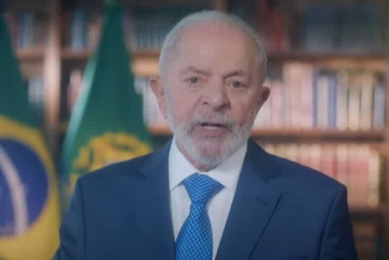 Em pronunciamento, Lula diz se comprometer com responsabilidade fiscal