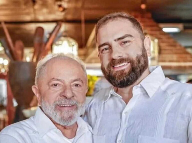 Filho de Lula xinga Janja em mensagem no WhatsApp; veja print