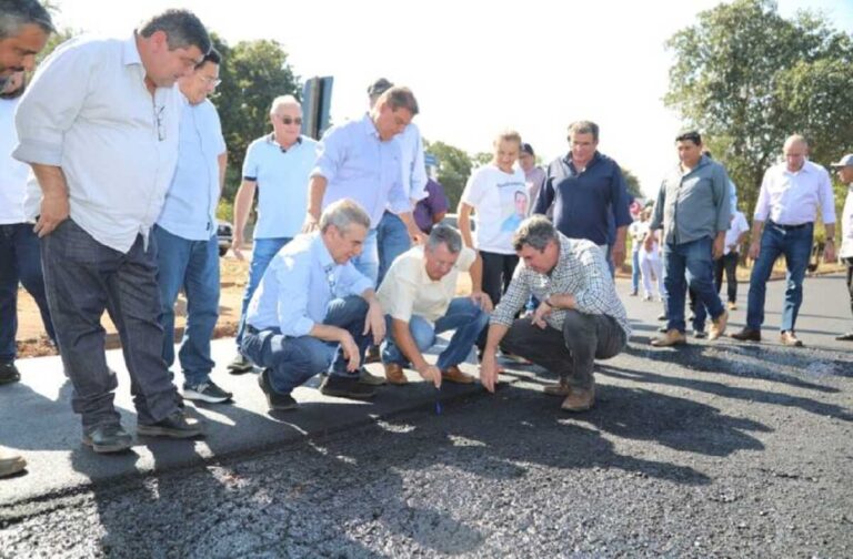 Gestão Riedel aplica R$ 13 milhões para prefeitura recapear 21 ruas em Anastácio