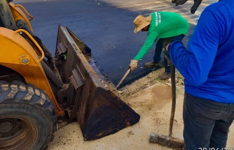 Infraestrutura esclarece que limpeza de resíduos de obras de asfalto são recolhidos semanalmente