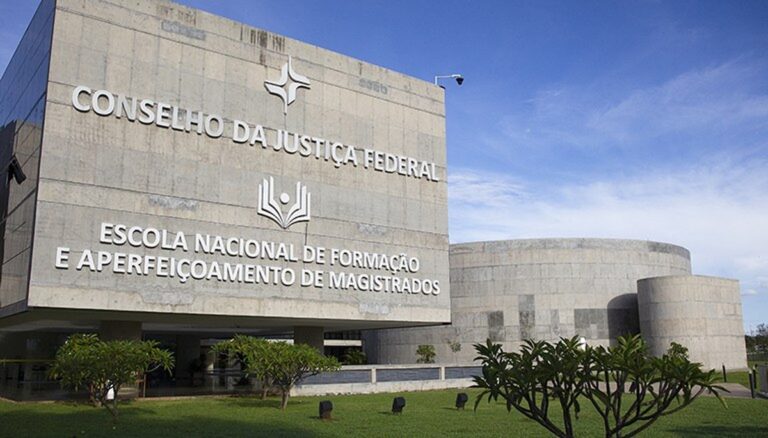 Justiça libera R$ 2,38 bilhões para 150 mil aposentados e pensionistas que ganharam ações contra o INSS em todo o Brasil