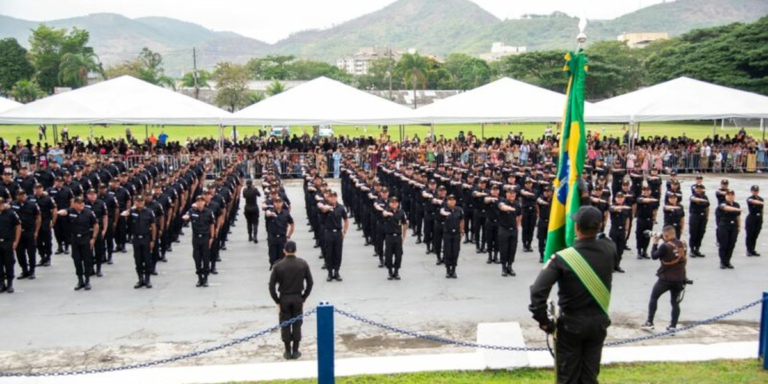 PM do Rio forma 146 novos soldados aprovados em concurso de 2014