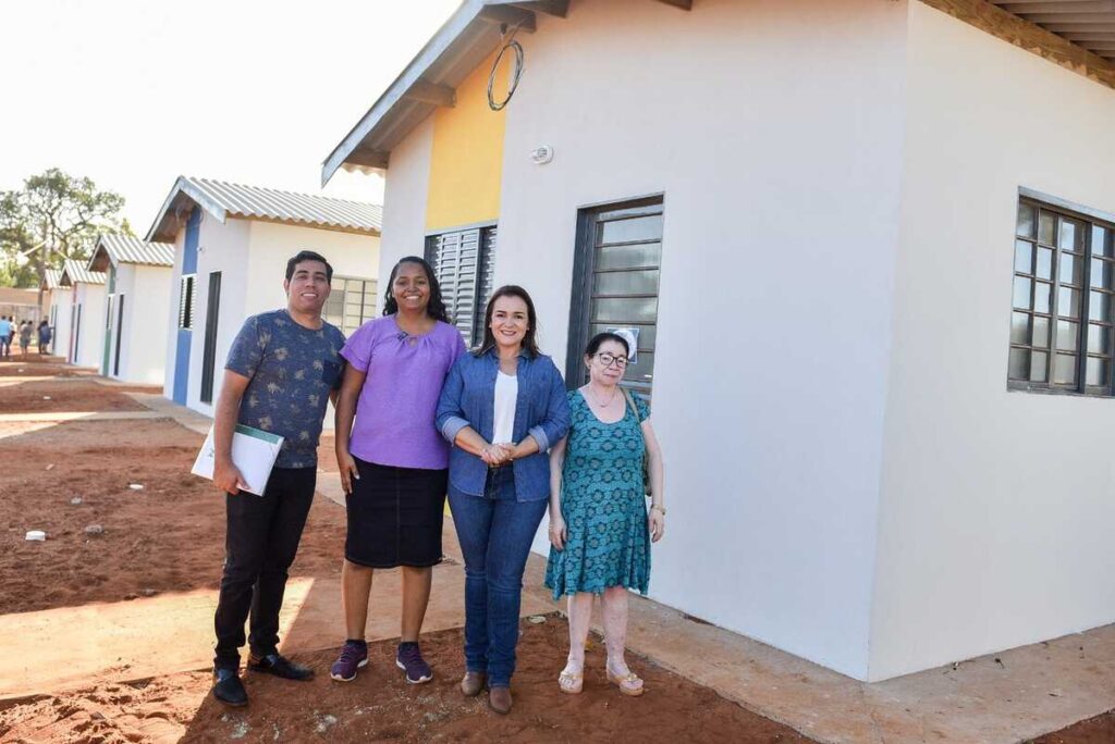 Política habitacional de Adriane desativa favelas e garante casa própria em Campo Grande