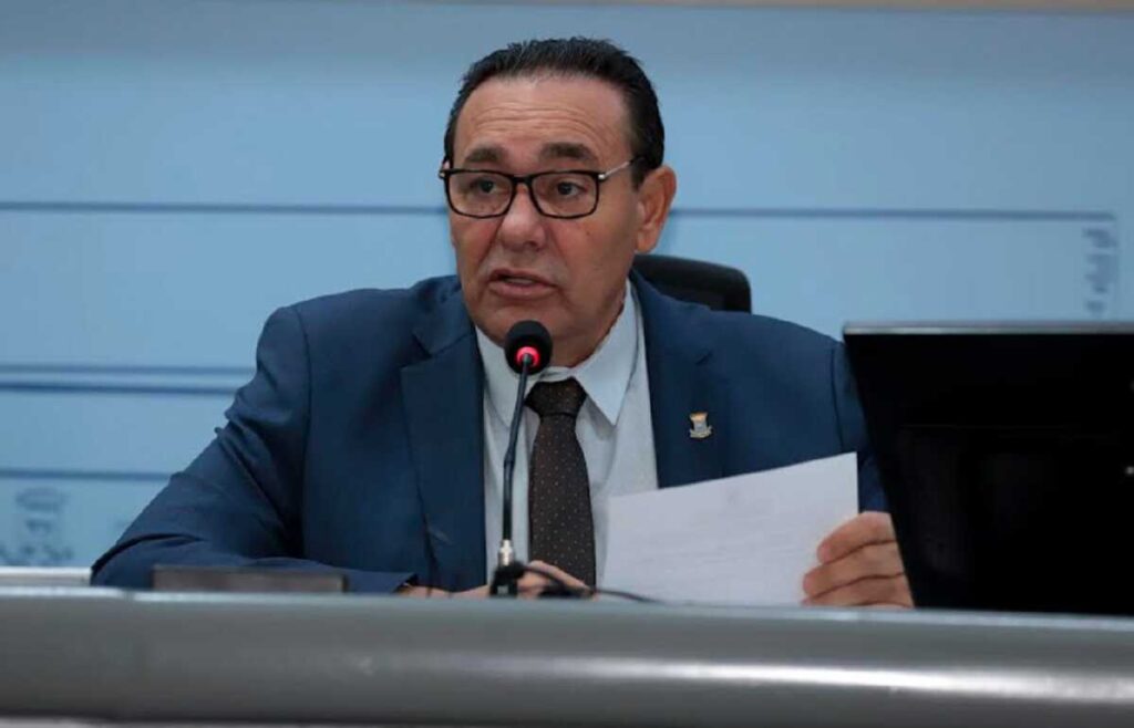 Sobre aprovação da LDO, Carlão cita importância de recursos em favor de moradores de rua