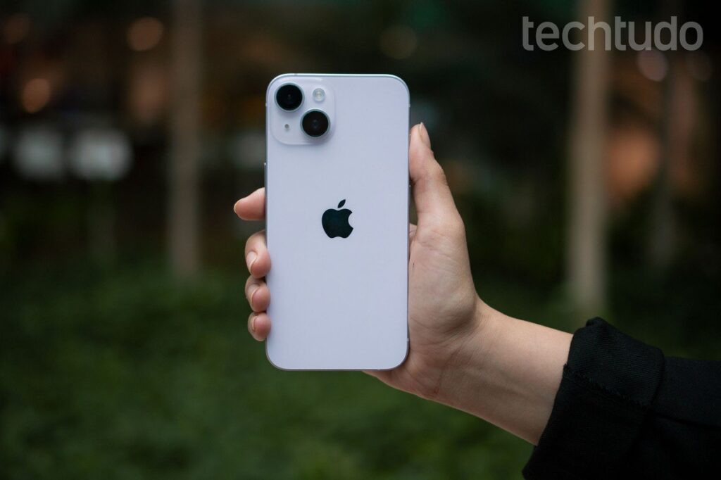 iPhone 14 carrega por indução?