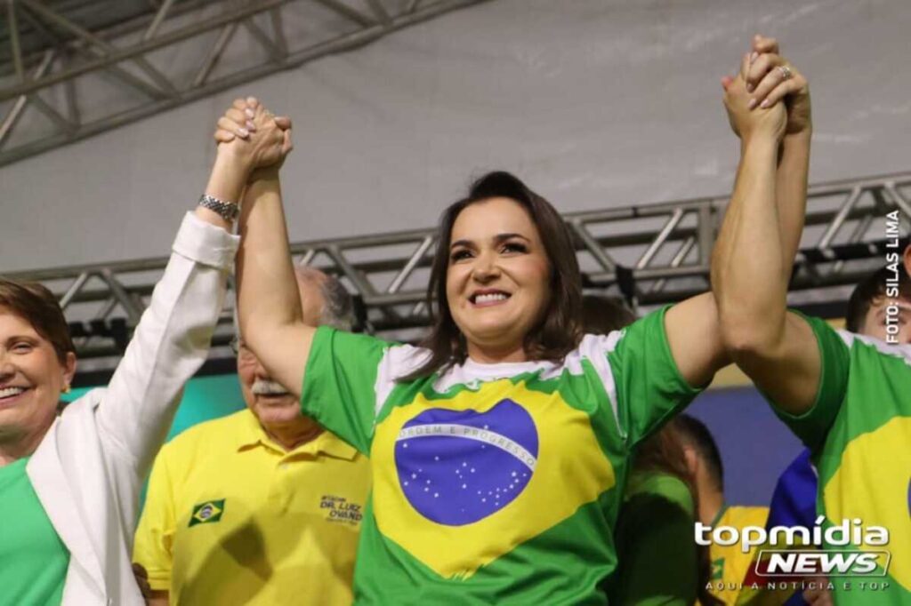 Avante pode indicar candidato a vice na chapa de Adriane Lopes