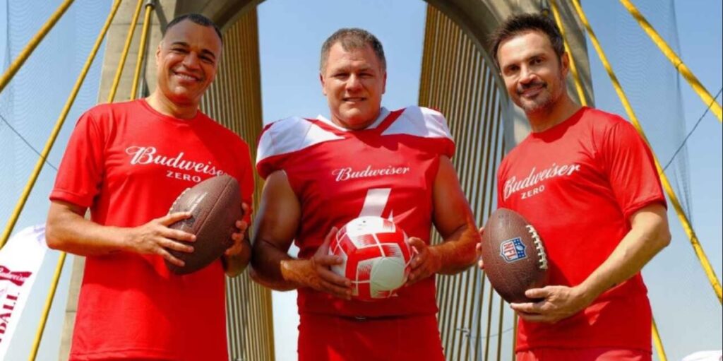Budweiser ativa patrocínio à NFL no Brasil com “field goal” no Brasileirão