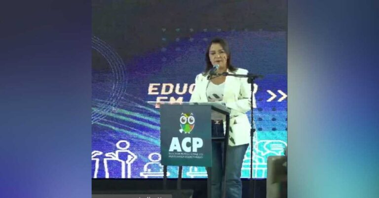 Debate: Adriane destaca avanços na Educação e reafirma compromisso com a melhoria do ensino