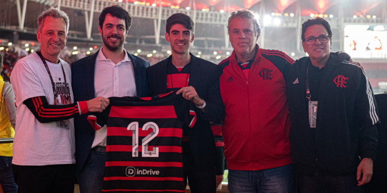 Flamengo fecha patrocínio com InDrive para camisa do time feminino