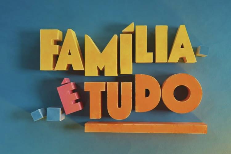 Família é Tudo - Logo