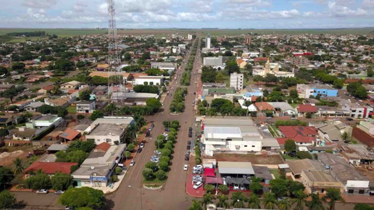 São Gabriel do Oeste comprou caminhão para lavagem de contêineres (Chico Ribeiro, Subcom-MS, Divulgação)