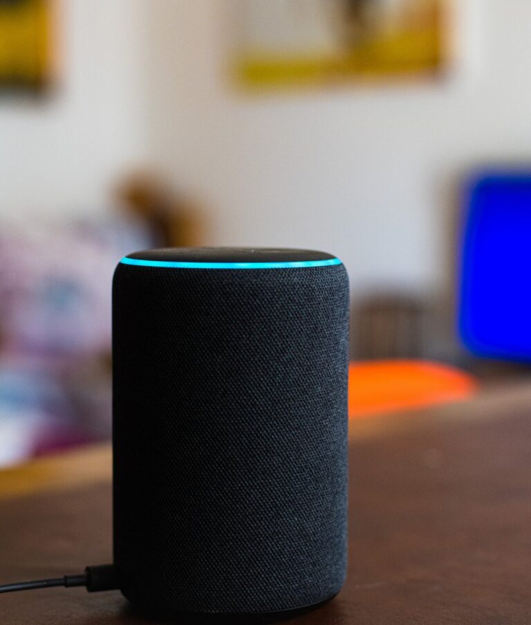 Amazon Alexa agora pode tirar suas cartas de tarô do dia por comando de voz