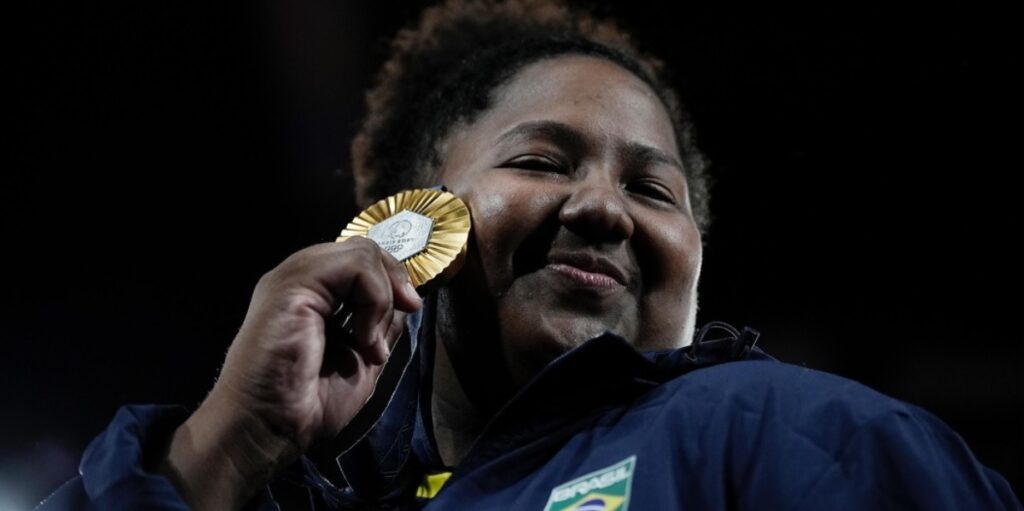 Bia Souza e Flávia Saraiva são as novas influenciadoras digitais da Shopee