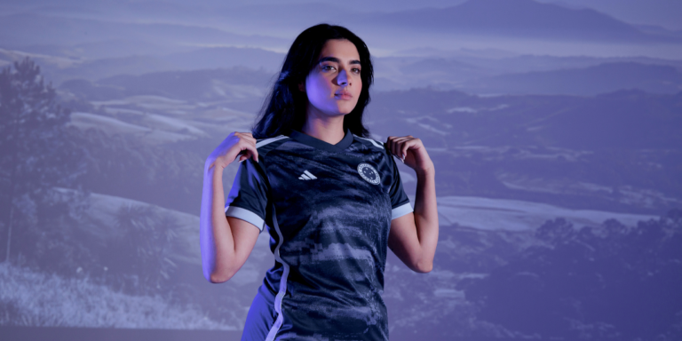 Cruzeiro e Adidas apresentam 3º uniforme da temporada com inspiração nas montanhas de Minas Gerais