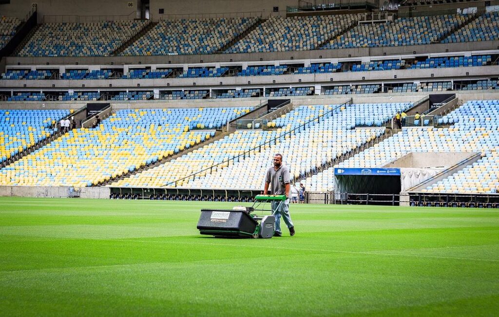 Flamengo assina contrato do Maracanã ao lado do Fluminense, enquanto aguarda estádio próprio