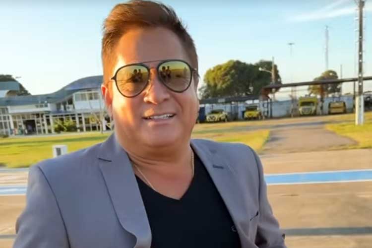 Leonardo ganha presente especial das netas: ‘Feito com muito carinho’