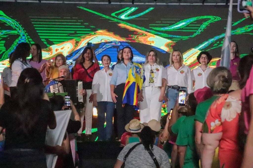 No 'Encontro Delas', Adriane recebe apoio das mulheres pela reeleição em Campo Grande (vídeo)